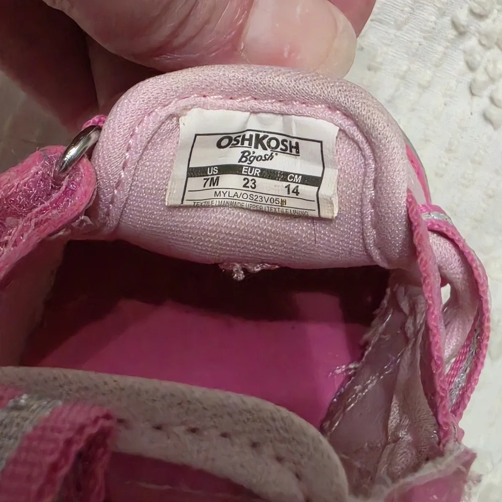 OshKosh Toddler Girls Everyplay Bump Toe Sandal Size 7 M Outdoor